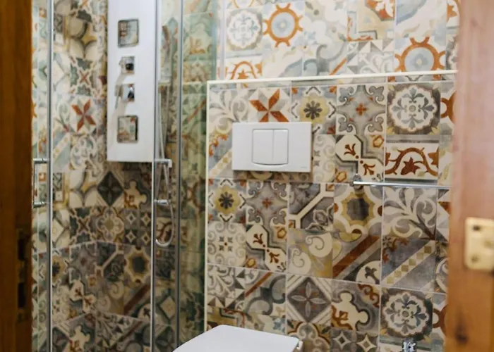 Victorian House Bed and breakfast 3*